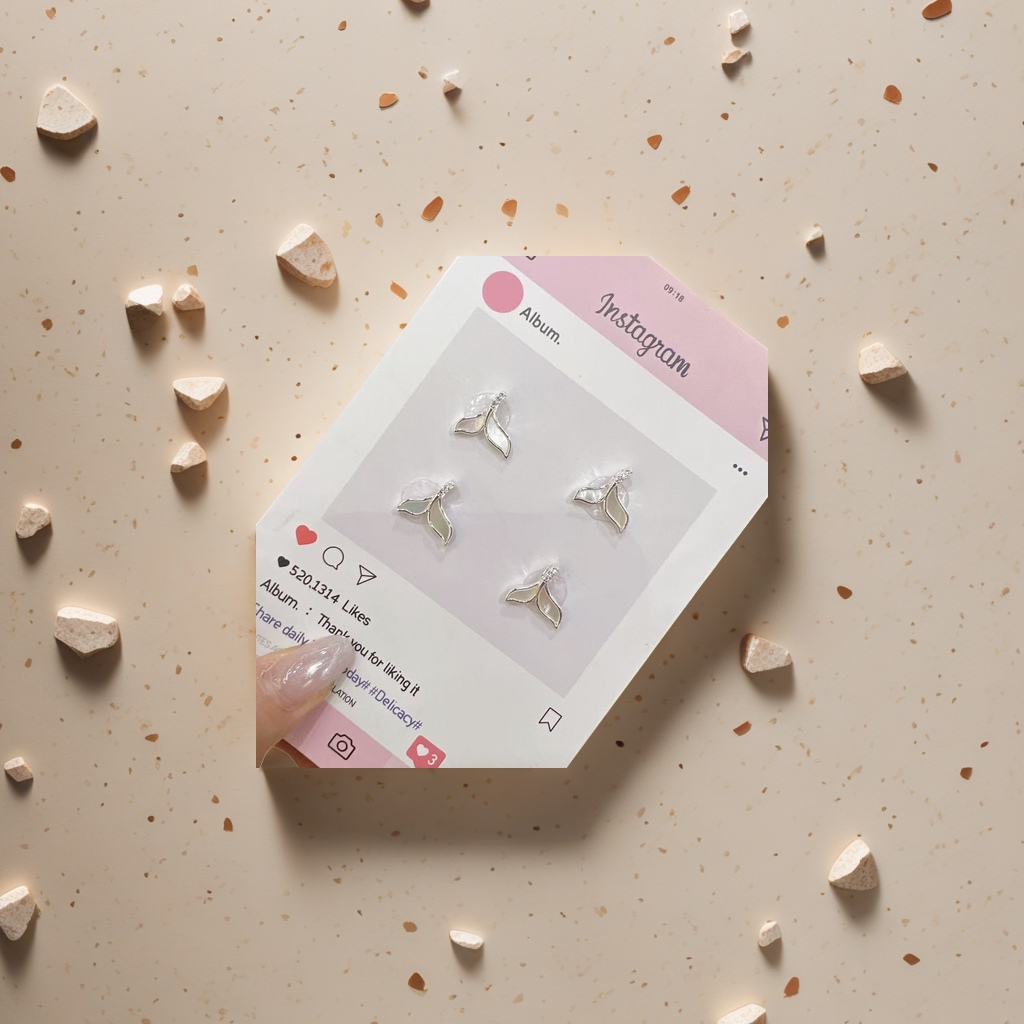 Silver petal-shaped stud earrings are fashionable and simple women's earrings details Picture