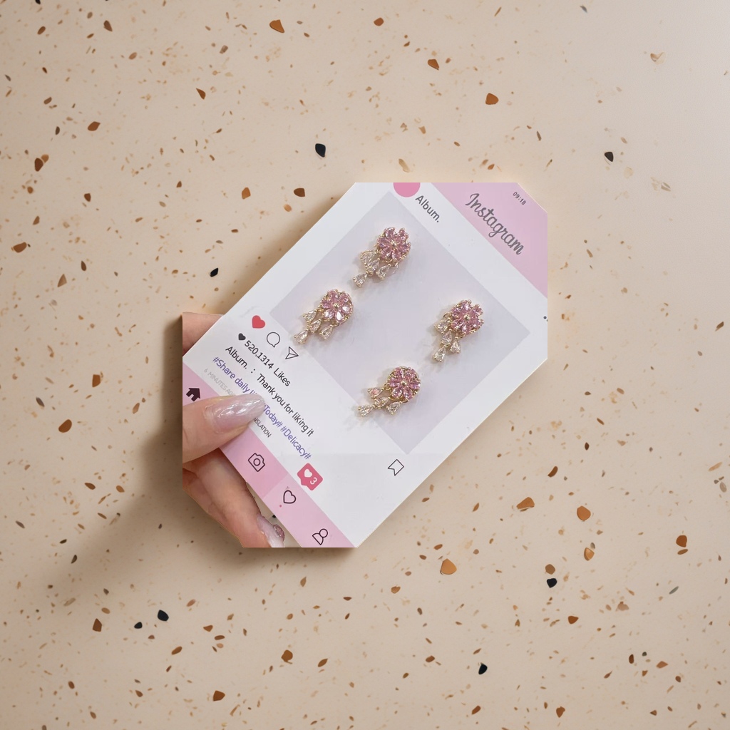 Pink flower earrings, a pair of fashionable and light luxury earrings for women