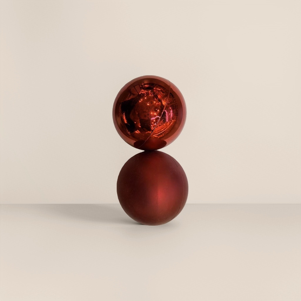 Red Christmas decorative balls, spherical hanging ornaments, festive atmosphere home decoration items