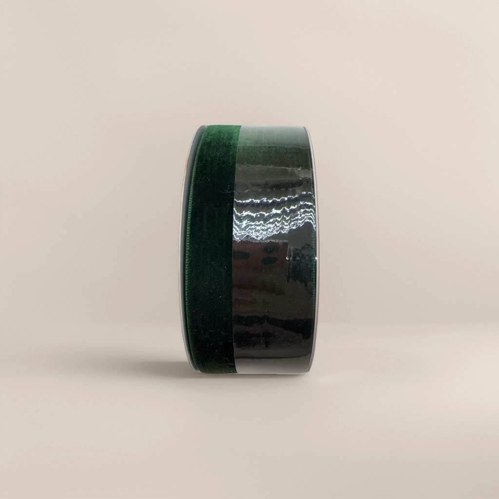 The green velvet gift box is packaged with a ribbon bow decoration and is 1.5 centimeters wide Specification image