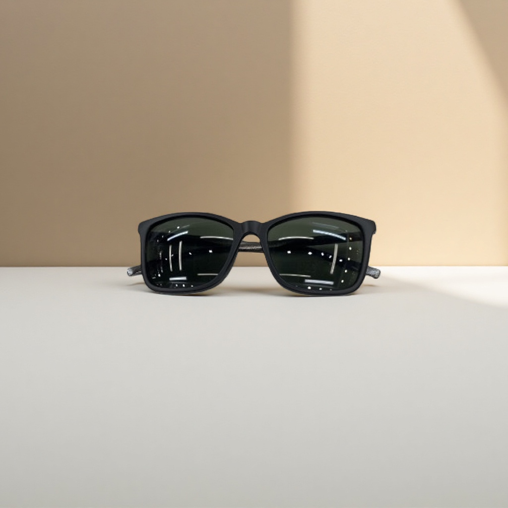 Black square sunglasses with metal frames are light, comfortable and specially designed for outdoor cycling Application Scenario