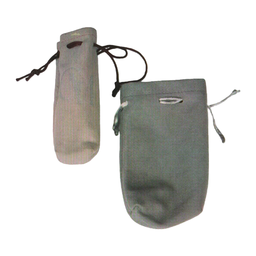 The drawstring bag is a large-capacity portable drawstring storage bag that can be washed with water and is dust-proof with a drawstring opening Item Picture