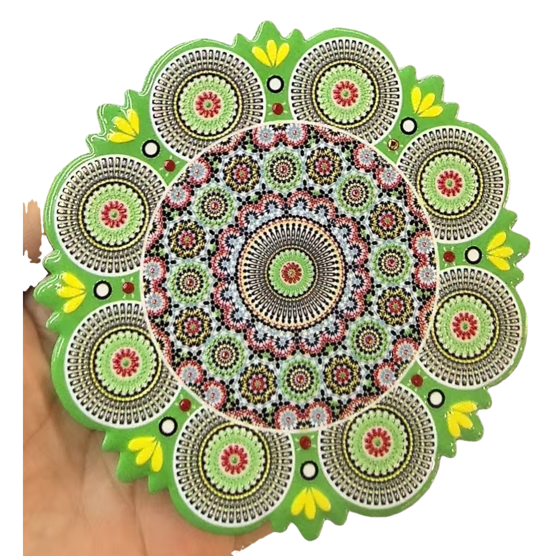 لوحات زيتية ملونة مزخرفة بأطباق على طاولة المائدة مع ثلاجة على ثلاجة Item Picture