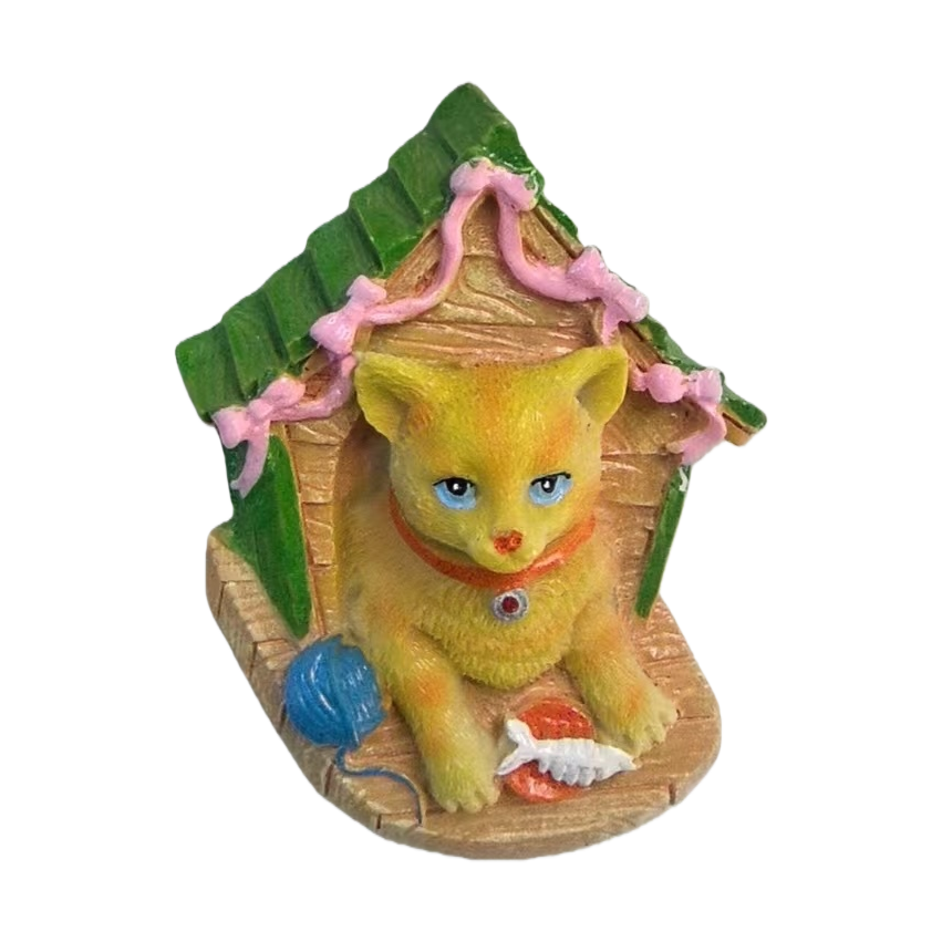 Yellow cat-shaped cat house ornaments, cute and adorable pet home decoration, refrigerator stickers, ocean metal stickers, refrigerator stickers Item Picture