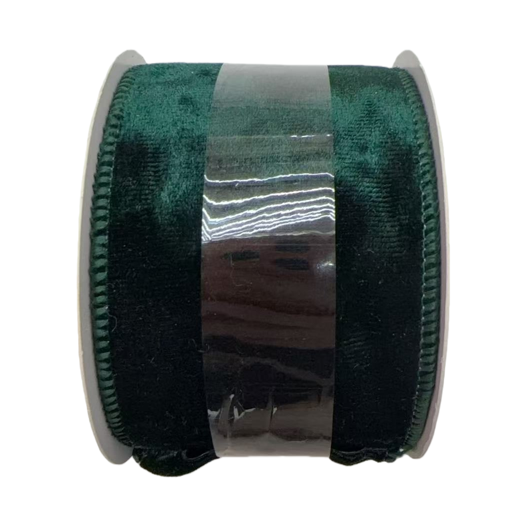 The Christmas green velvet ribbon is a rolled ribbon with a width of 1.5cm and a length of 3 meters. It is used for gift packaging and decoration Item Picture