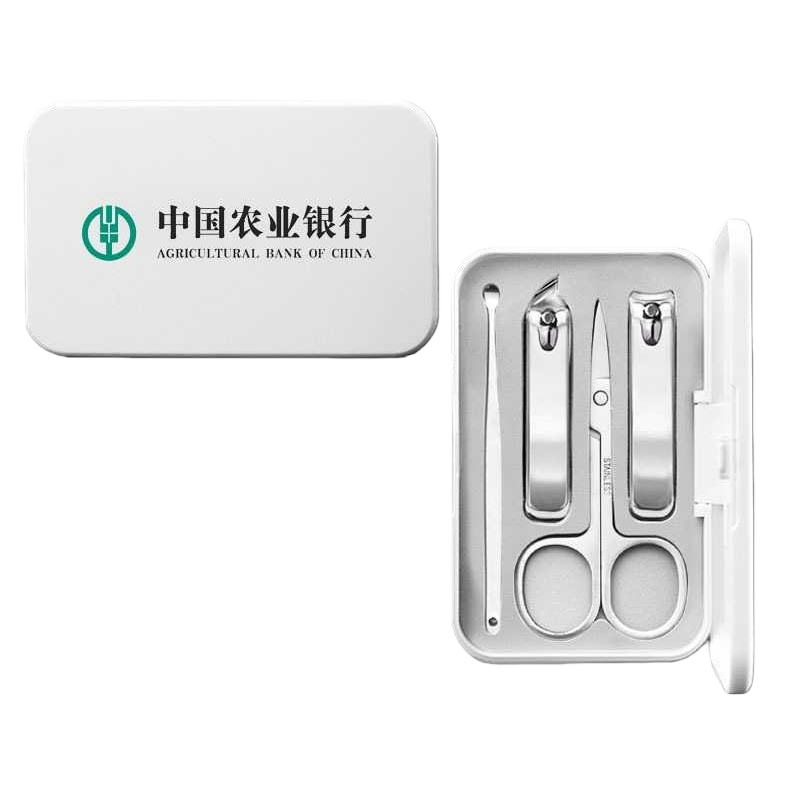 محمَّل محمَّل بآلة لتقطيع الأظافر وأداة تجميل الأظافر Item Picture