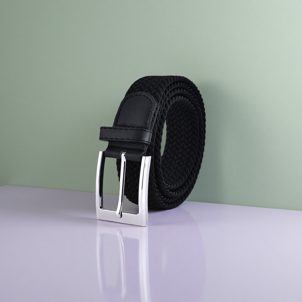 The main body of the black woven belt is a simple and versatile men's belt. It is made of genuine leather or cowhide and can be adjusted Application Scenario