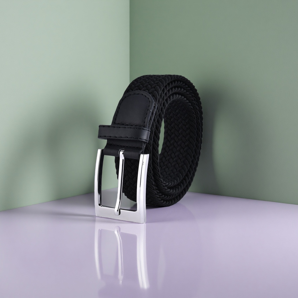 The main body of the black woven belt is a simple and versatile men's belt. It is made of genuine leather or cowhide and can be adjusted details Picture