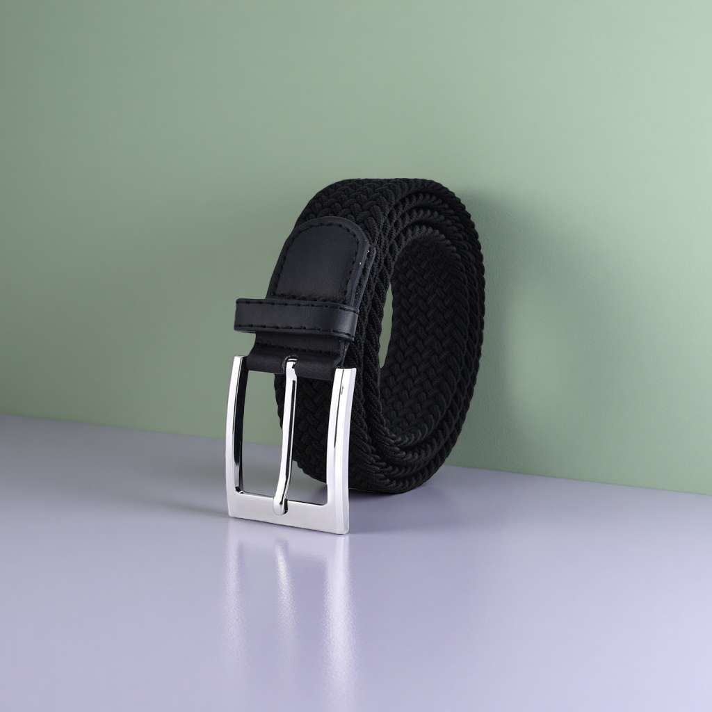 The main body of the black woven belt is a simple and versatile men's belt. It is made of genuine leather or cowhide and can be adjusted Specification image