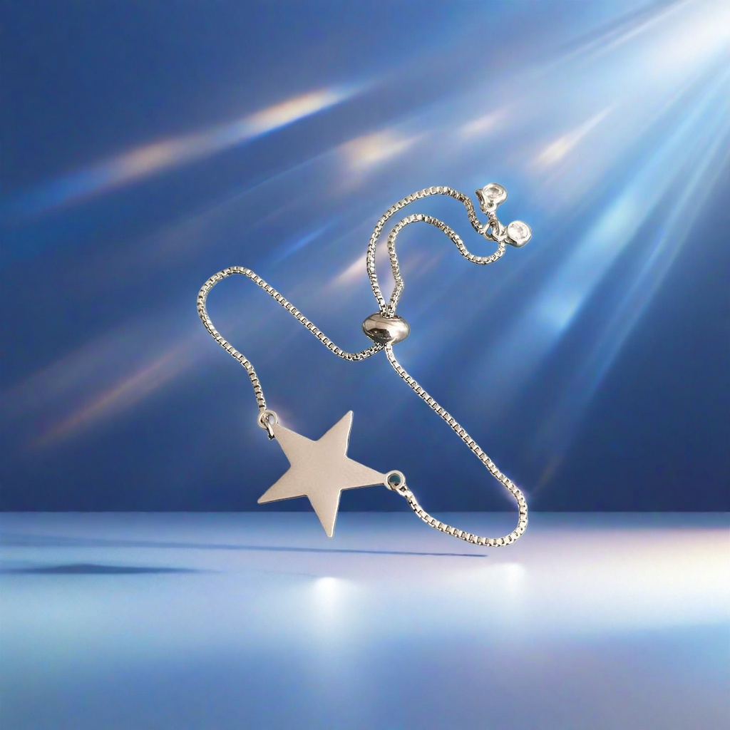 Metal star-shaped pendant, exquisite alloy star-shaped pendant, necklace pendant, universal style Application Scenario