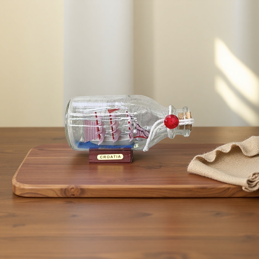 Handcrafted ship models in bottles, glass covers, decorative ornaments, home and office decor Specification image