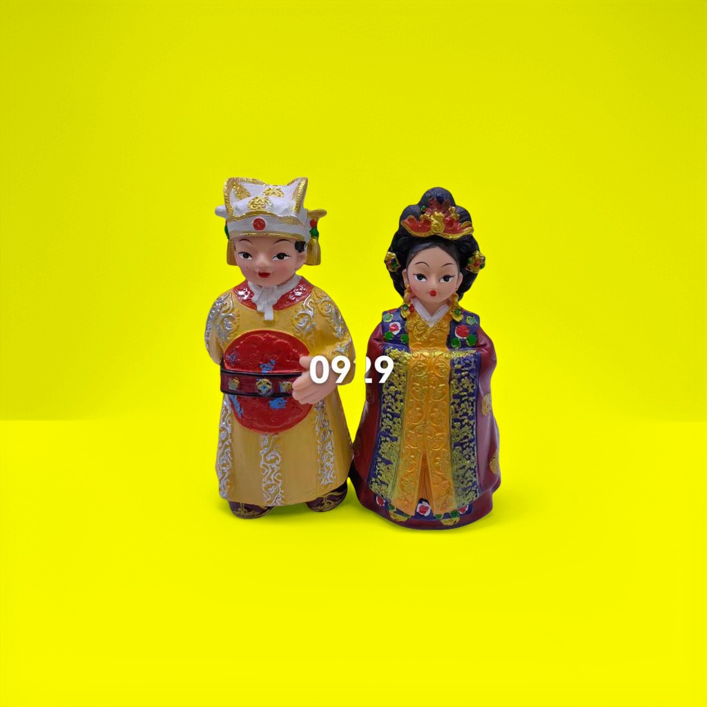 传统服饰人物雕像摆件家居装饰工艺品产品图
