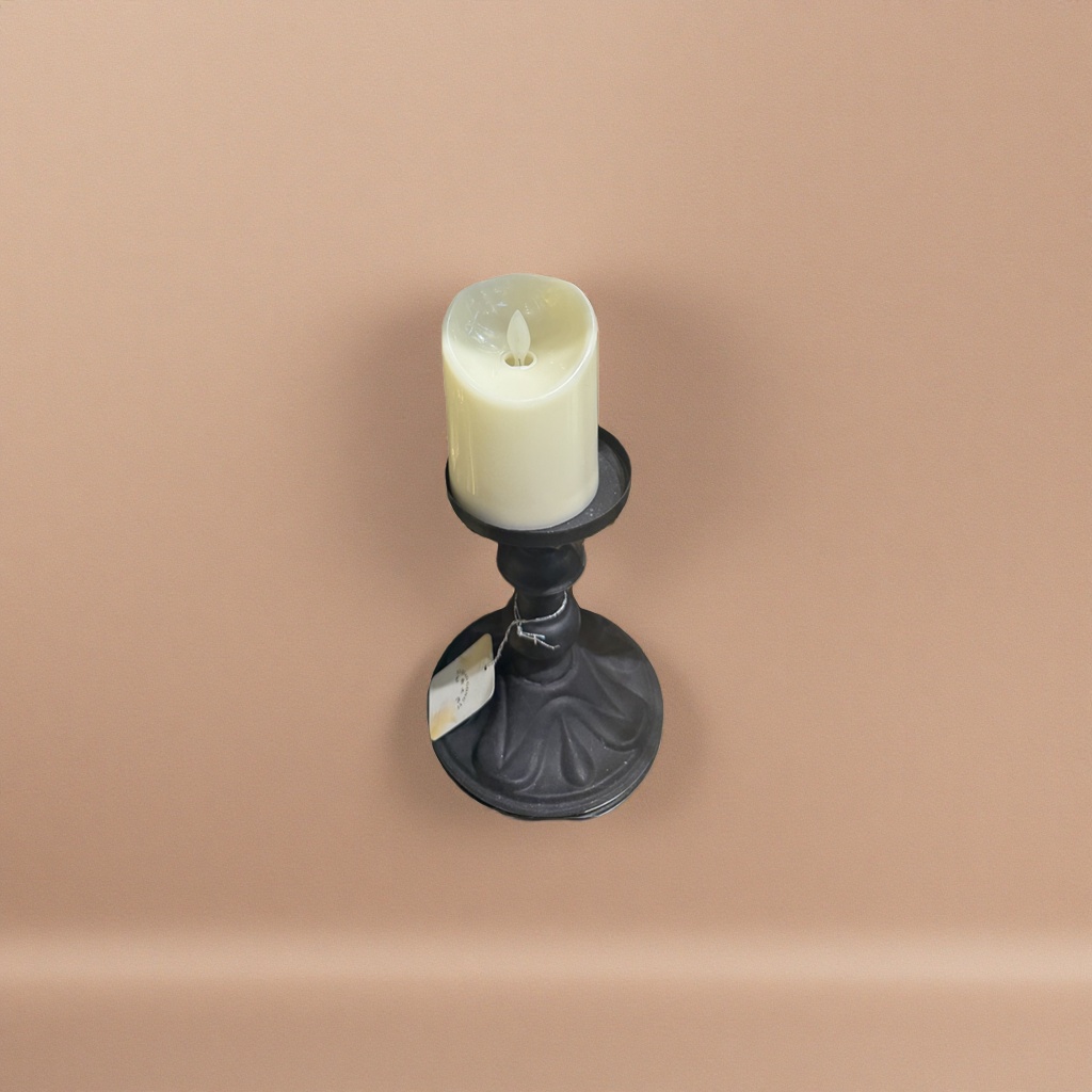 The golden leaf-decorated candlestick, a retro metal candlestick, is a home decoration that can be used on both the floor and the table Specification image