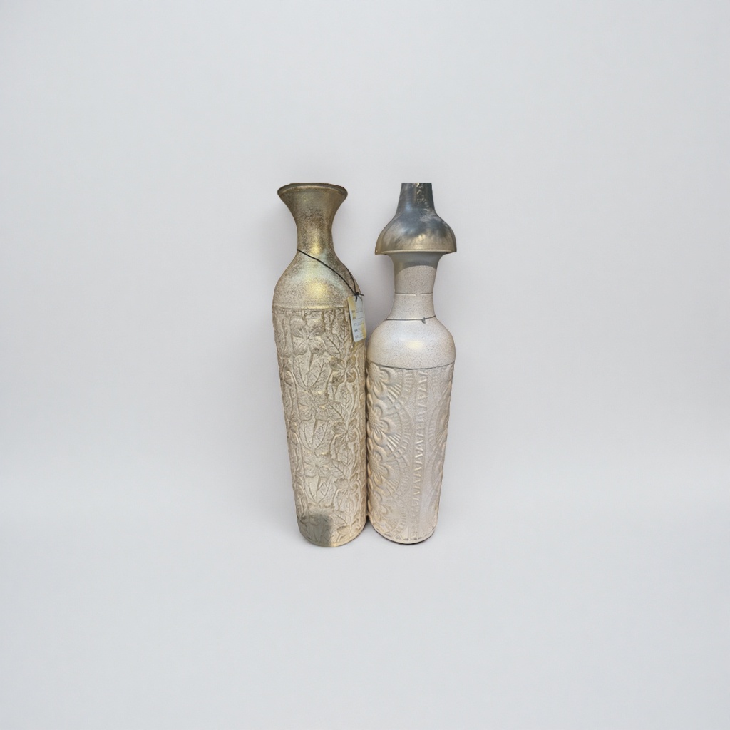 The decorative vase is a simple and modern living room decoration with a ceramic main body details Picture