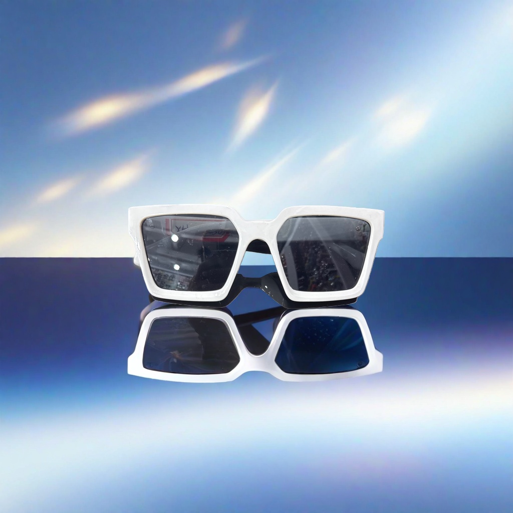 White square sunglasses are fashionable and versatile, with UV protection and polarized light