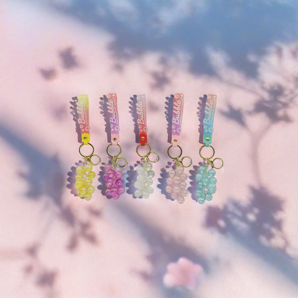 The colorful grape-shaped keychain with a realistic fruit pendant is small, cute and portable Application Scenario