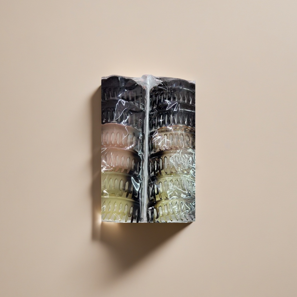 A pair of fashionable and simple hair clips with a metallic texture and anti-slip hair accessory Specification image