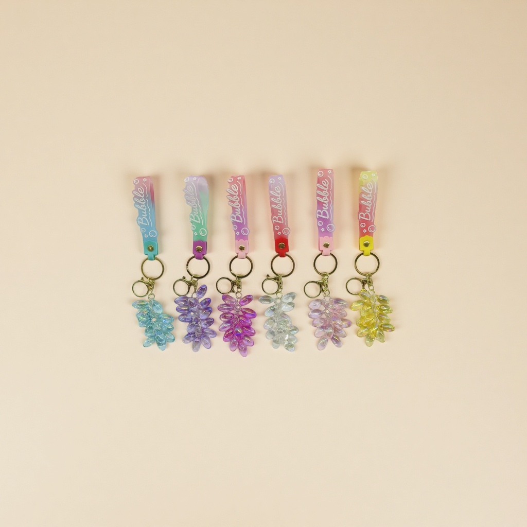 Colorful gradient keychain pendant, a fashionable and personalized car bag hanging decoration