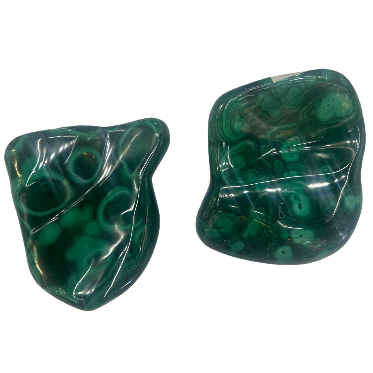 Polished from natural malachite, it features bright colors and clear patterns. It is a relatively rare gemstone and is worth collecting Item Picture