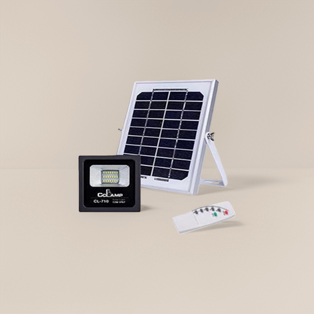 The solar lamp set includes solar panels, LED lamps, remote controls, and outdoor courtyard lighting