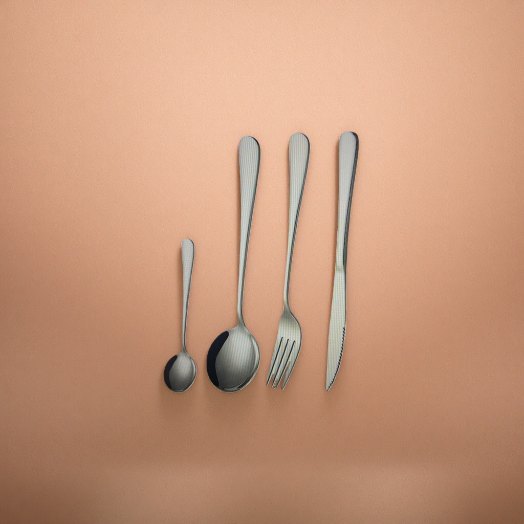 Stainless steel tableware set, three-piece spoon, fork and knife set, portable and simple for home use Application Scenario