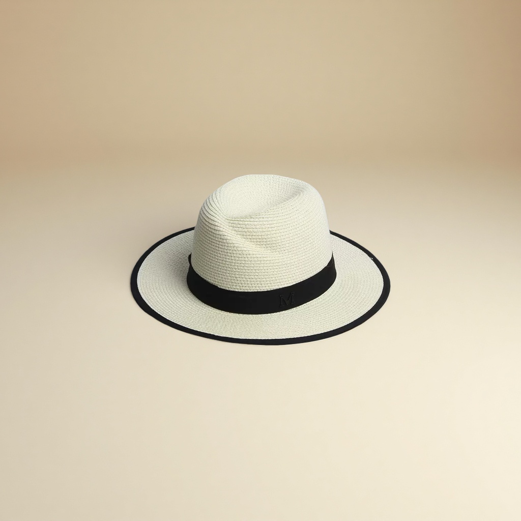 A beige straw hat for women's summer sun protection and sun protection woven hat