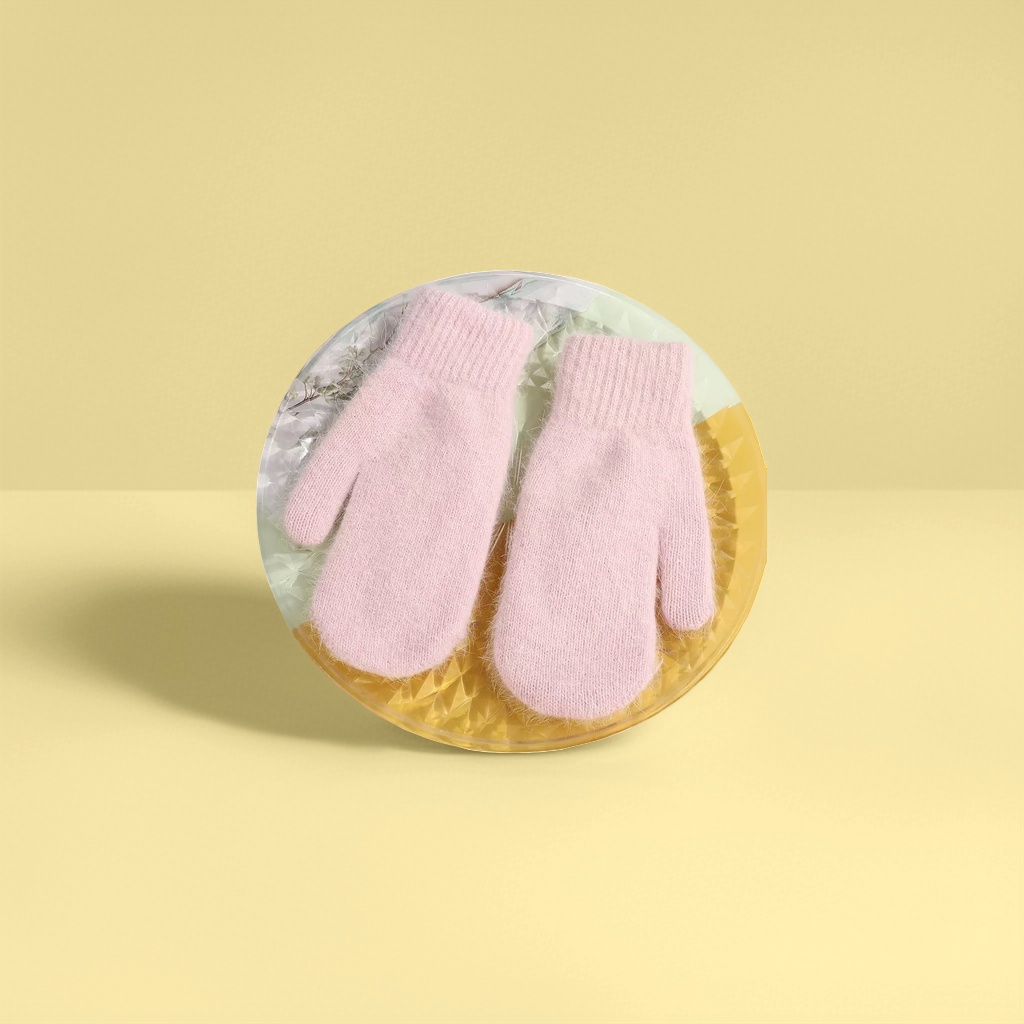 Pink knitted gloves, children's warm and anti-slip woolen gloves for autumn and winter details Picture