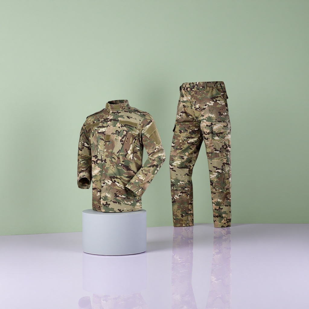 A set of outdoor training workwear for both men and women, featuring a camouflage jacket and trousers Specification image
