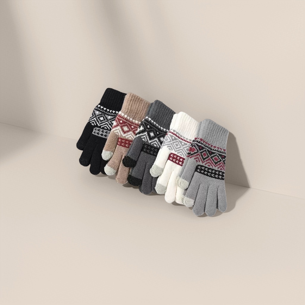 Knitted gloves are warm and anti-slip thin hand care products for women in autumn and winter