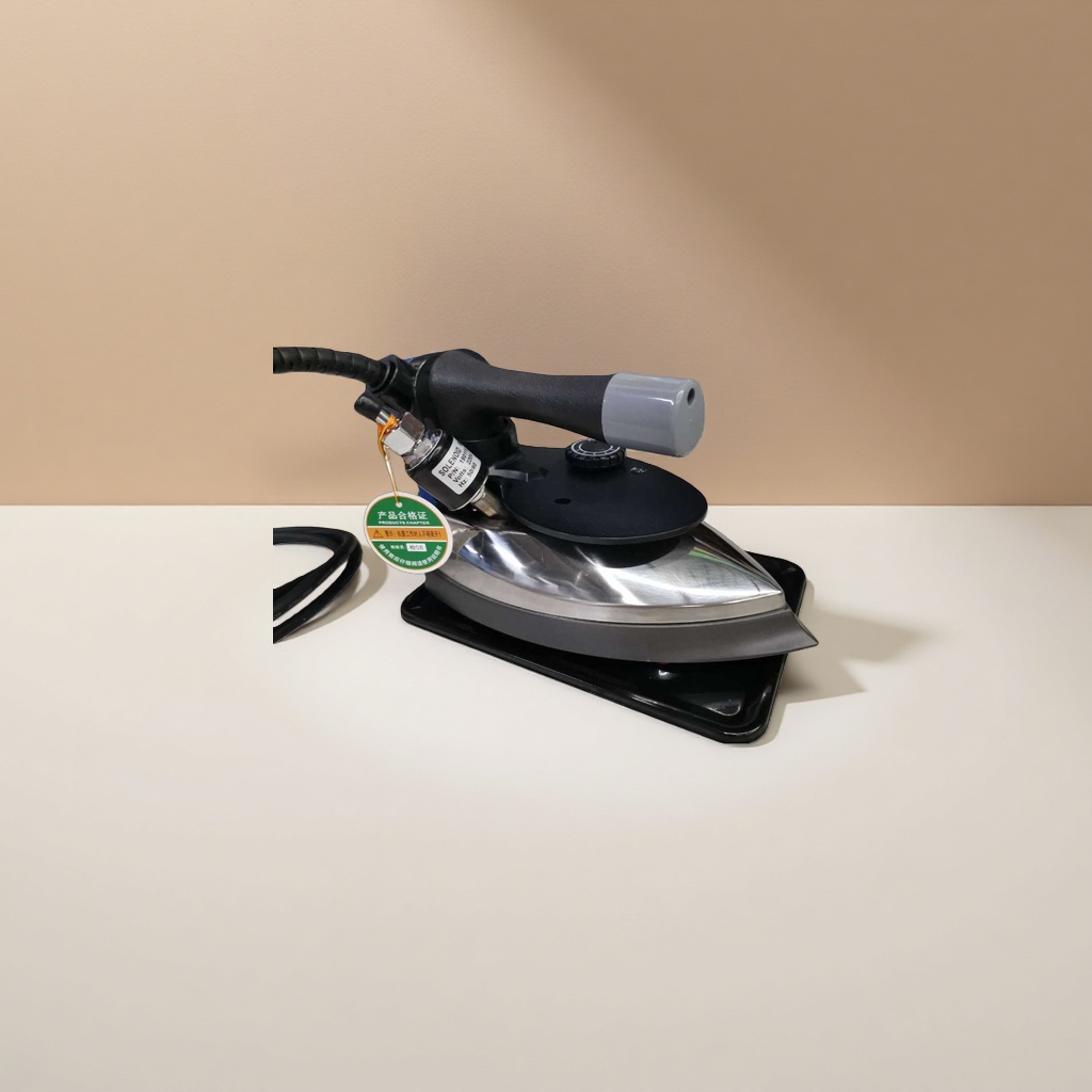 The stainless steel base plate of the electric iron is suitable for both dry and wet use at home. It heats up quickly and is lightweight Specification image