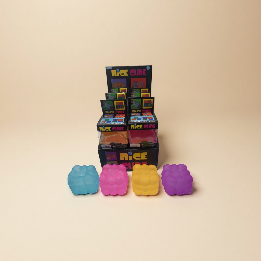 Nice Cube彩色硅胶减压魔方玩具 手感柔韧防滑益智解压
