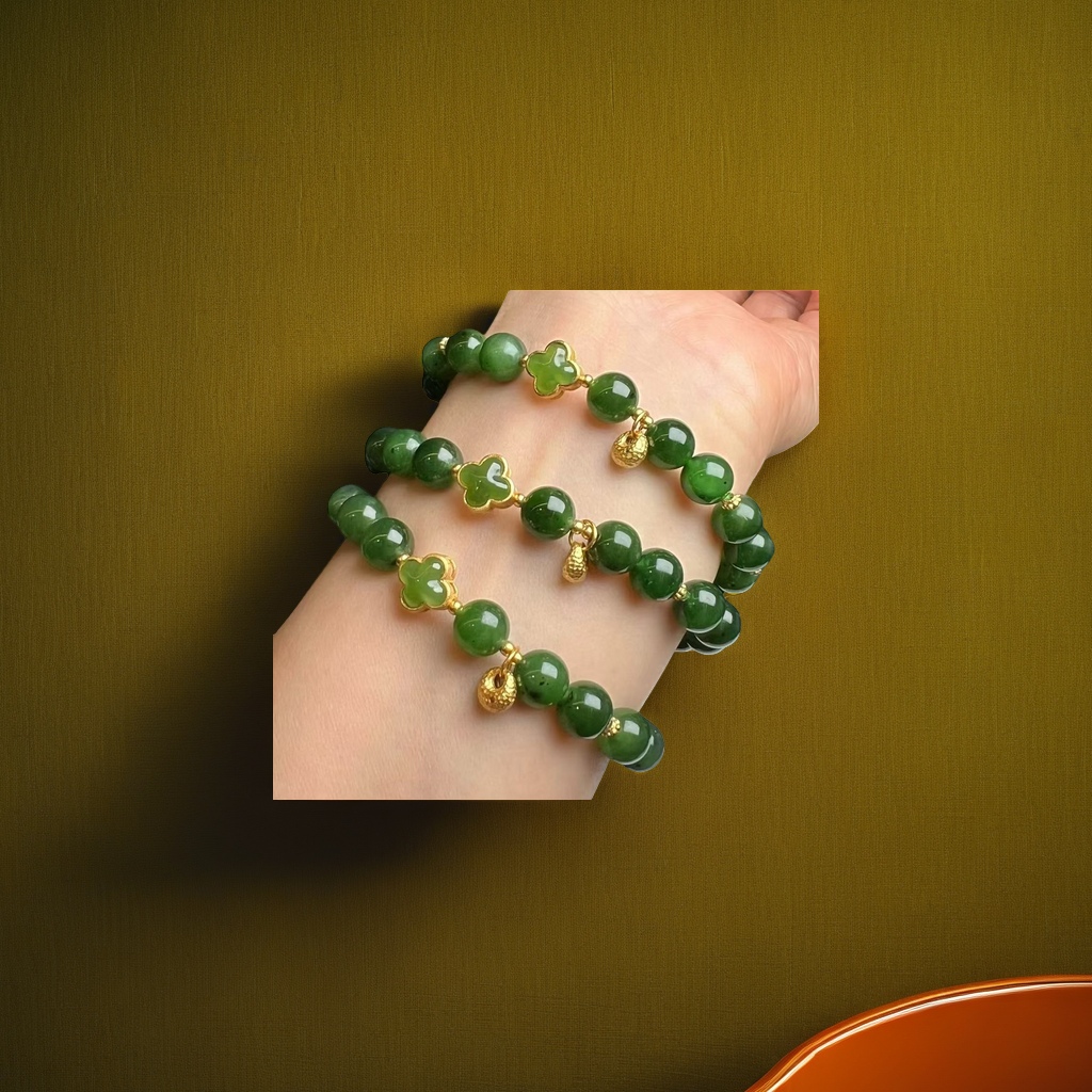 Original design of Hetian jade jade bracelet, women's natural jade 6x7mm vintage bead bracelet, women's natural amber new style jewelry four-leaf clover bracelet Specification image