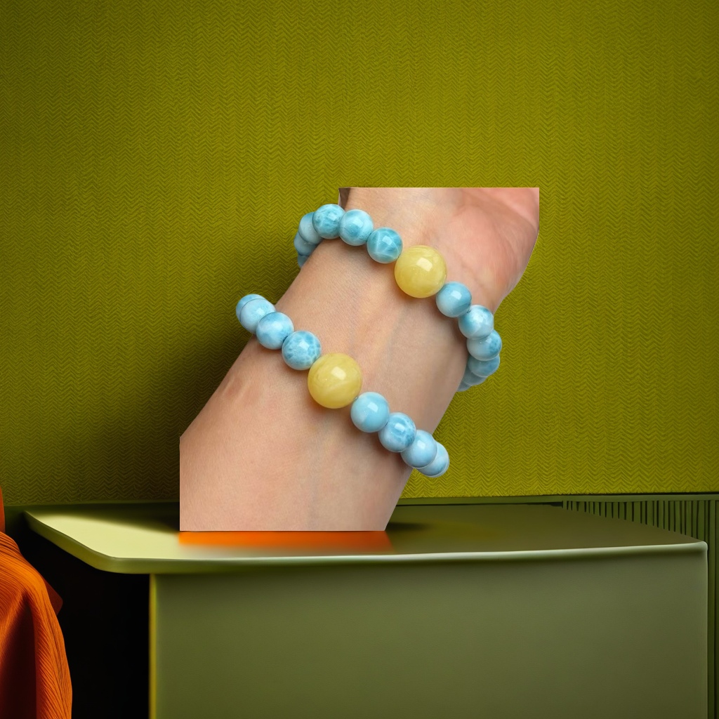Blue bead bracelet for women is a simple, fashionable and versatile accessory Application Scenario