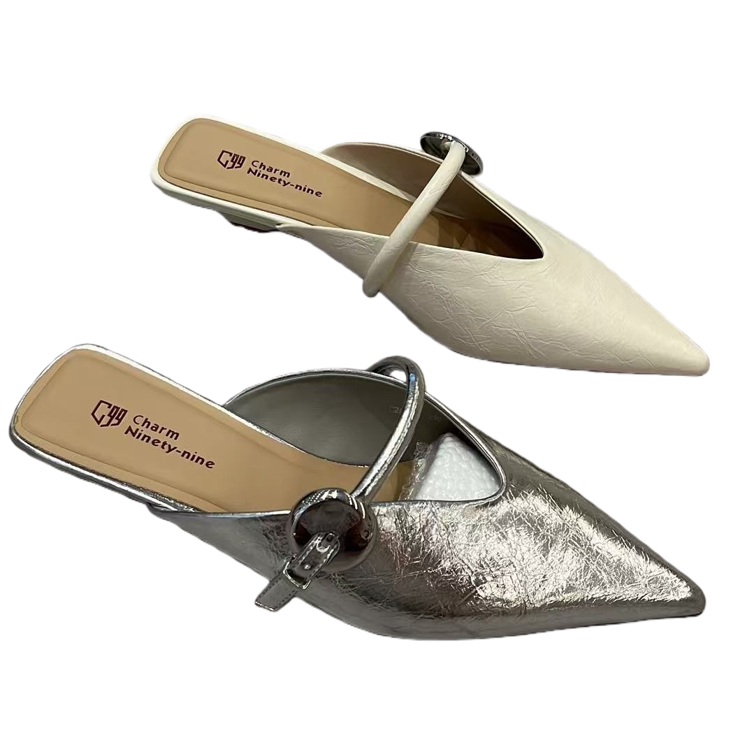 Silver and off-white pointed-toe mules are fashionable and versatile single shoes for women Item Picture