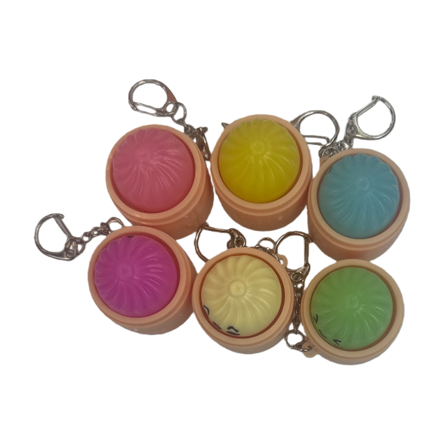 The colorful xiaolongbao-shaped keychain is a cute and portable pendant Item Picture