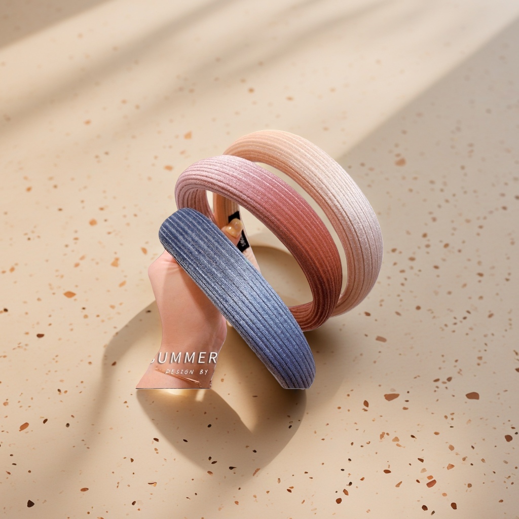 Fashionable and simple hair bands and hair accessories are sweet and versatile. They are suitable for women's daily wear details Picture