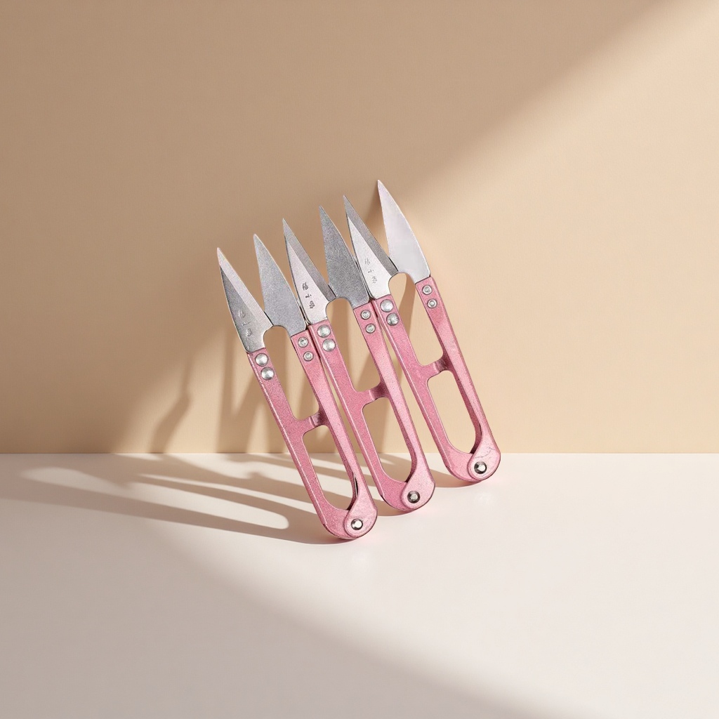 Zhang Xiaquan's pink handle set of five small knives is neatly arranged, portable and practical Application Scenario