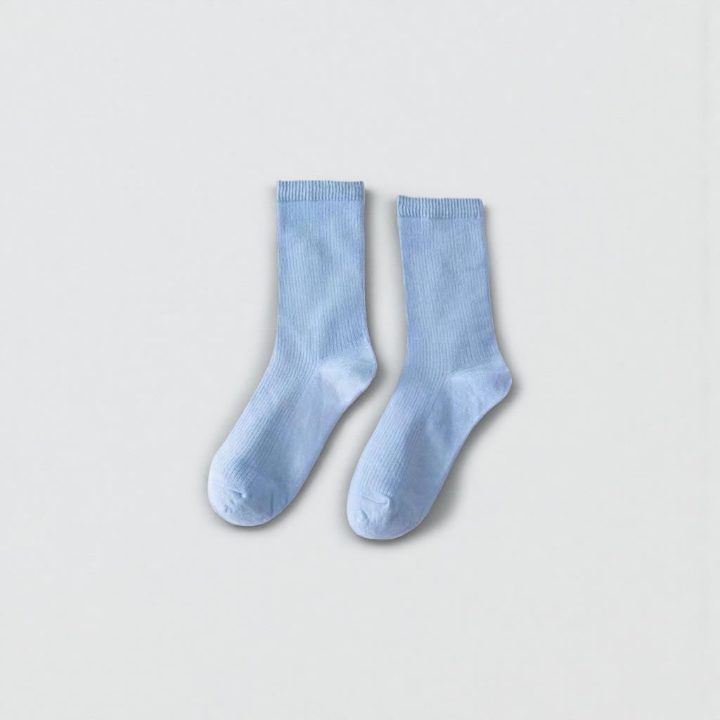 Light blue modal cotton blend socks are skin-friendly, soft and boneless stitched midpiece Application Scenario