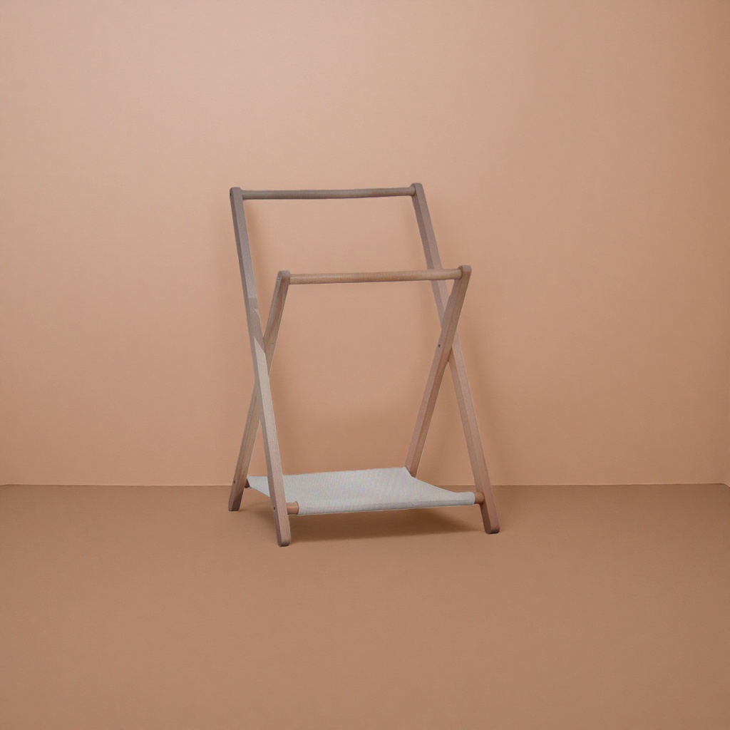 Wooden hanger: Natural solid wood, anti-slip, thickened, load-bearing, multi-functional household hanging hanger Application Scenario