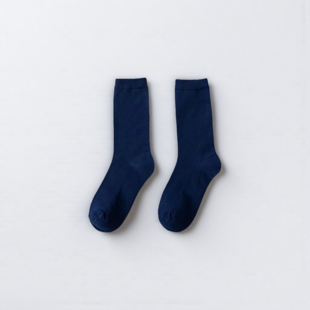 Calcetines medianos de algodón azul oscuro transpirables cómodos y versátiles