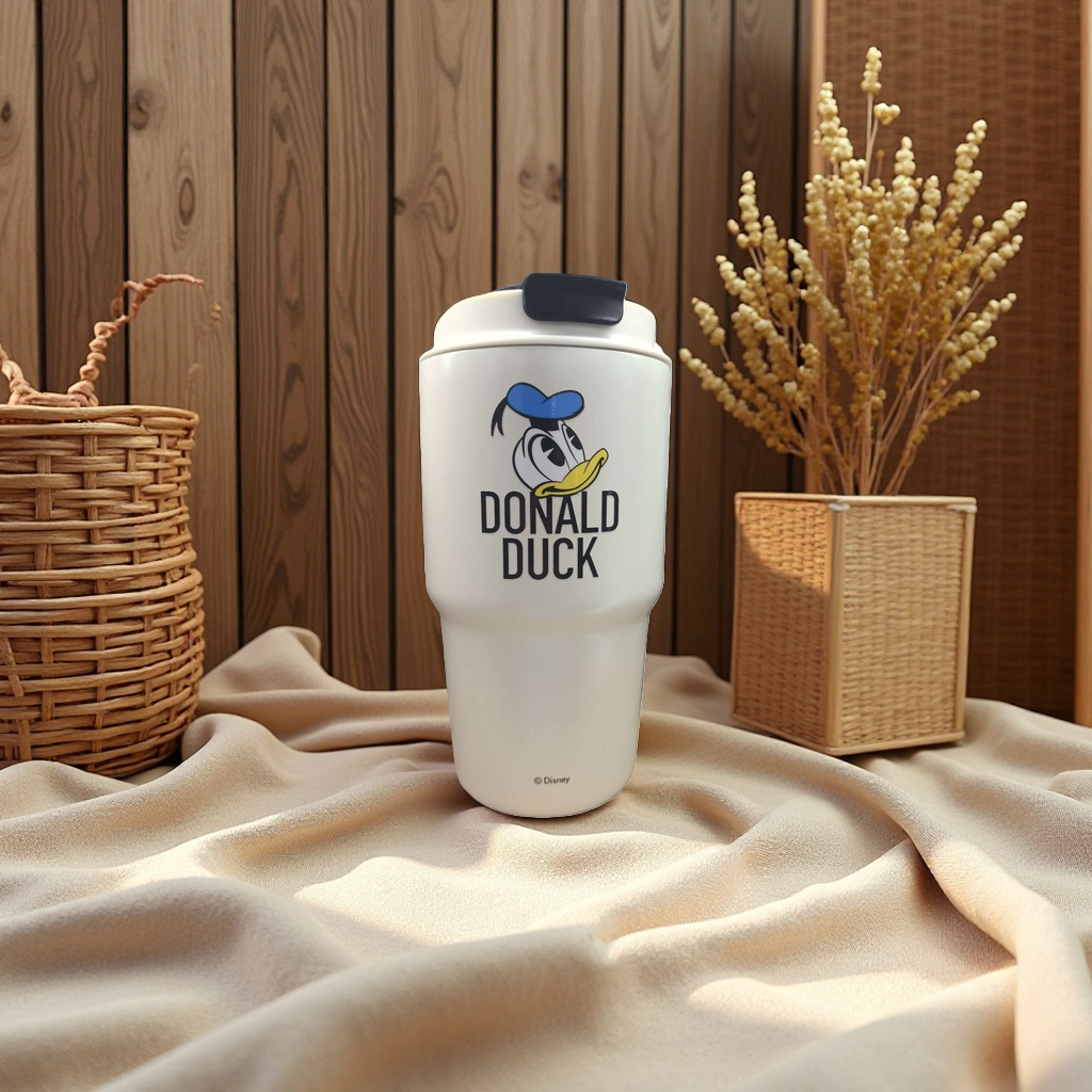 White insulated cup with Donald Duck pattern, 304 stainless steel vacuum insulated portable water cup details Picture