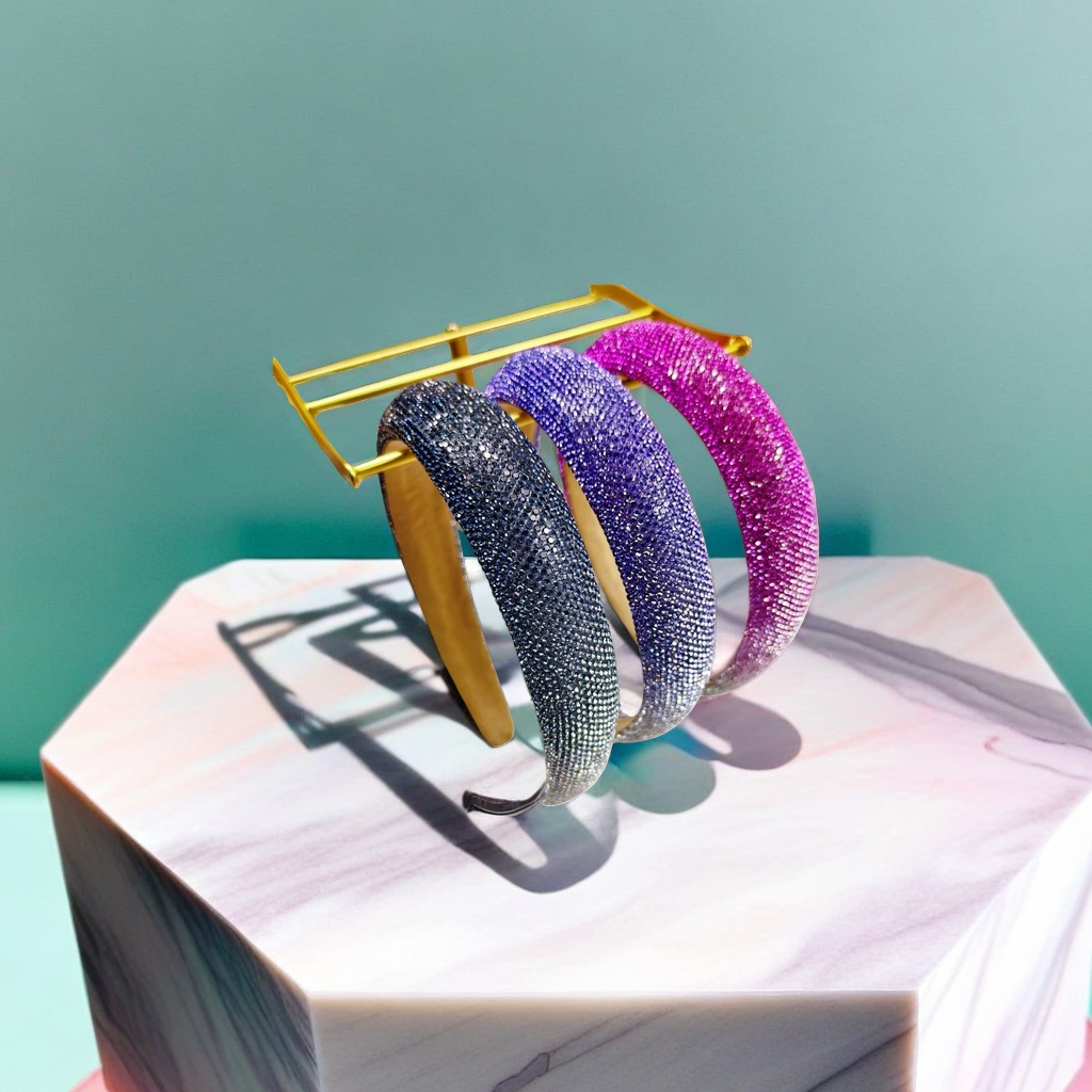 The shiny decorative hair band is a fashionable and versatile women's headwear Application Scenario