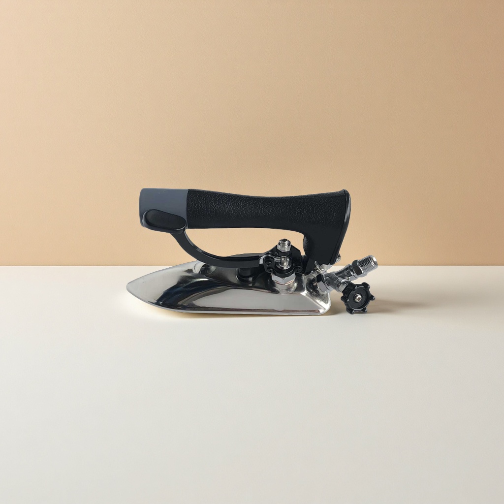E-type press type small iron, household portable steam iron Specification image