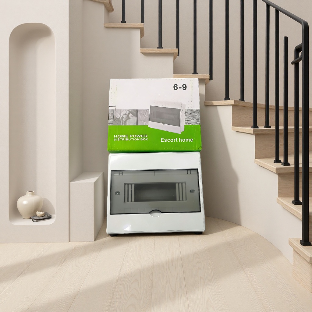 Household power distribution box, white distribution box, available in 4, 6 and 8 channels, easy to install, safe and protected Specification image