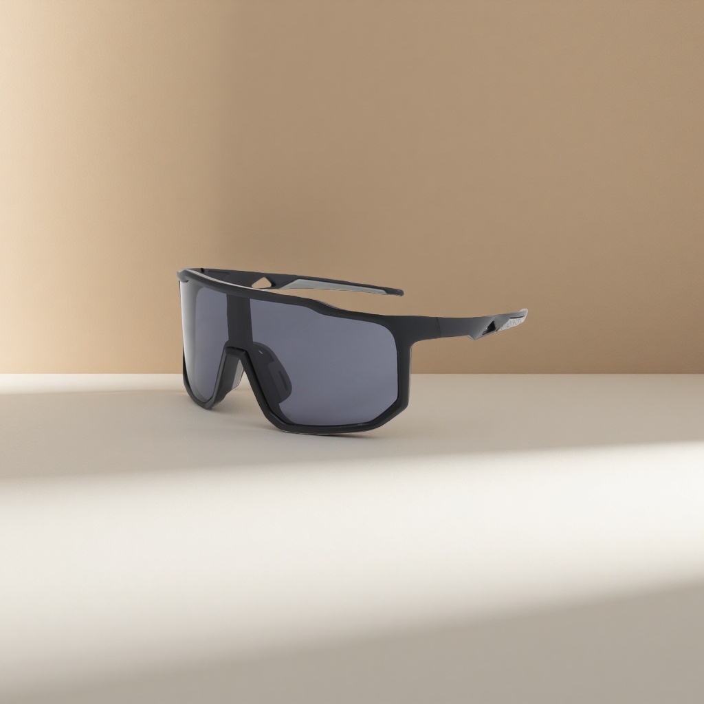 The UV400 unisex sports sunglasses feature a lightweight and anti-slip protective design details Picture