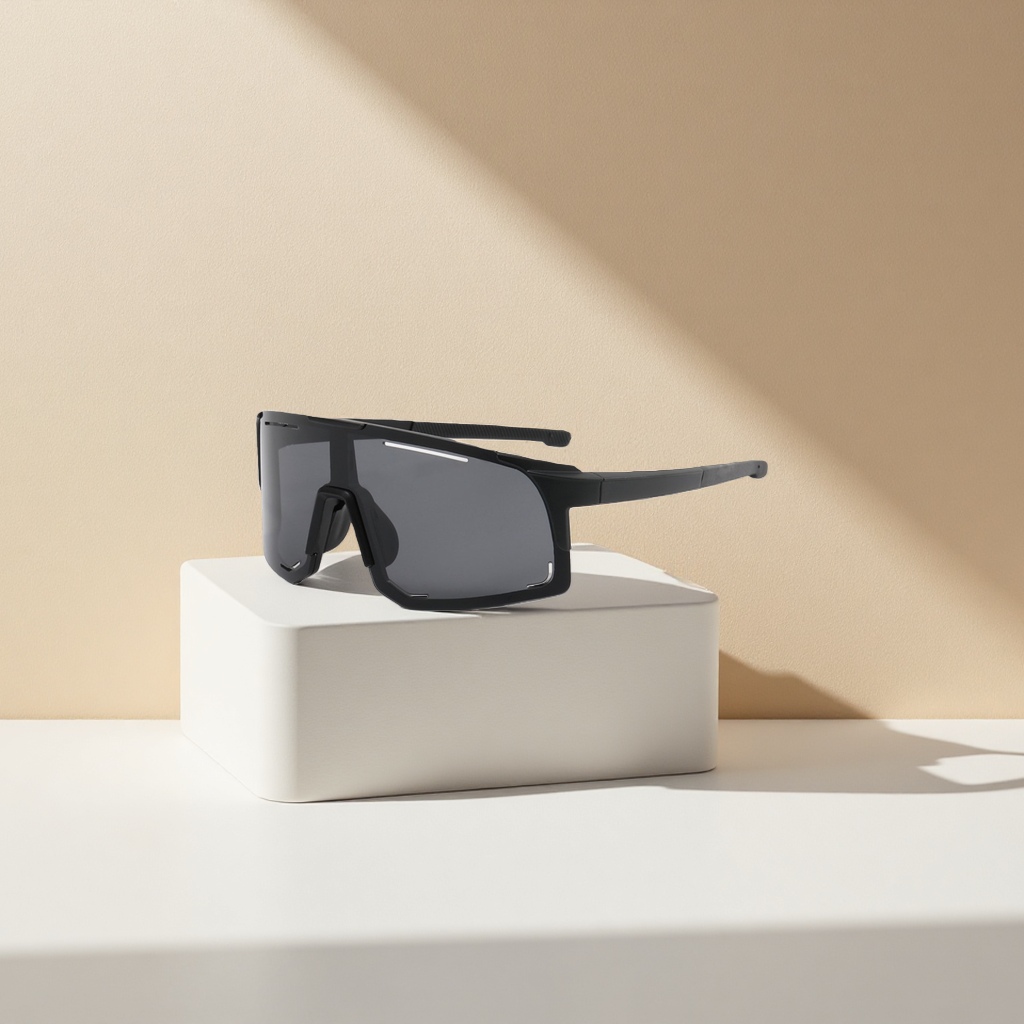 The lightweight TR90 sports glasses frame is windproof and sandproof, specifically designed for running, cycling and outdoor use Specification image