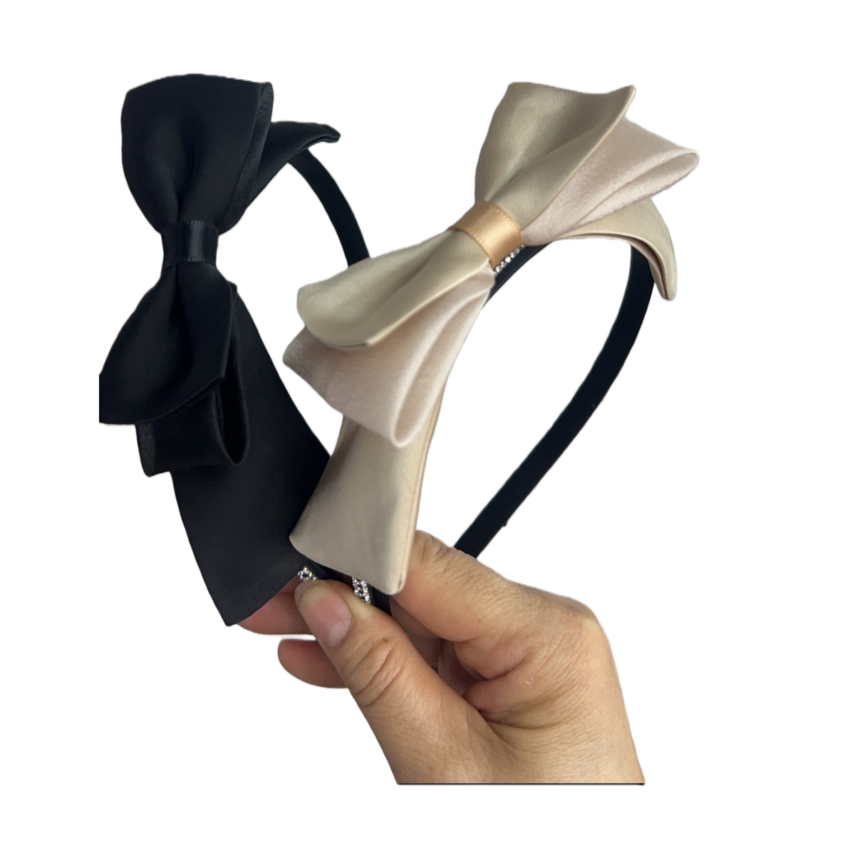 The bow headband is a sweet and cute Korean-style headwear for women. The headband is adjustable and elastic Item Picture