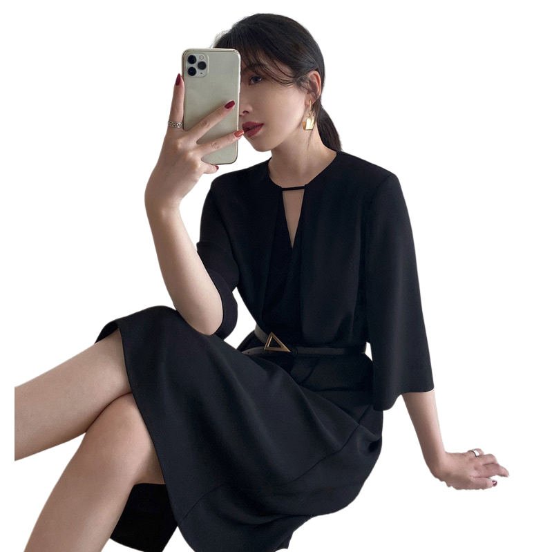 Black chiffon women's dress is a must-have for slimming and waist-cinching commutes and dates Item Picture