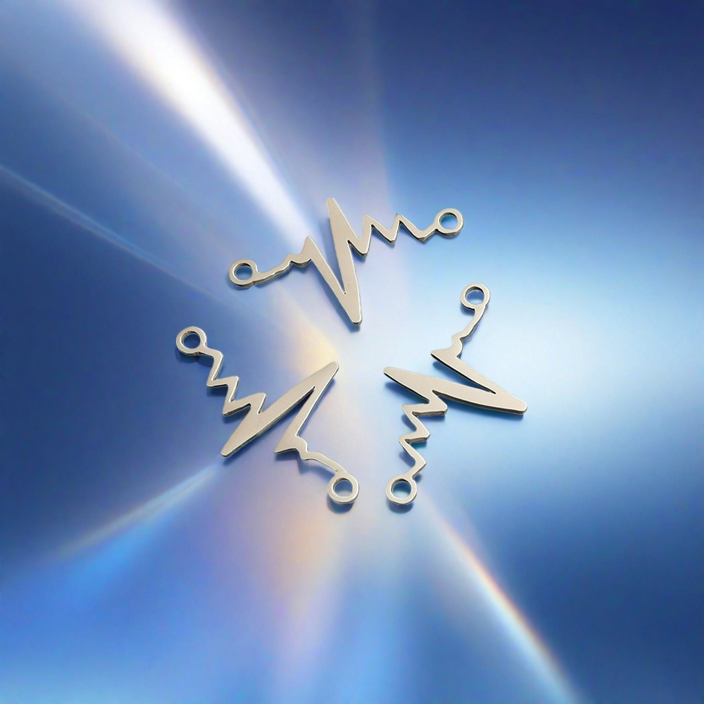 Metal lightning-shaped pendant, a trendy and versatile accessory, is a fashionable necklace details Picture