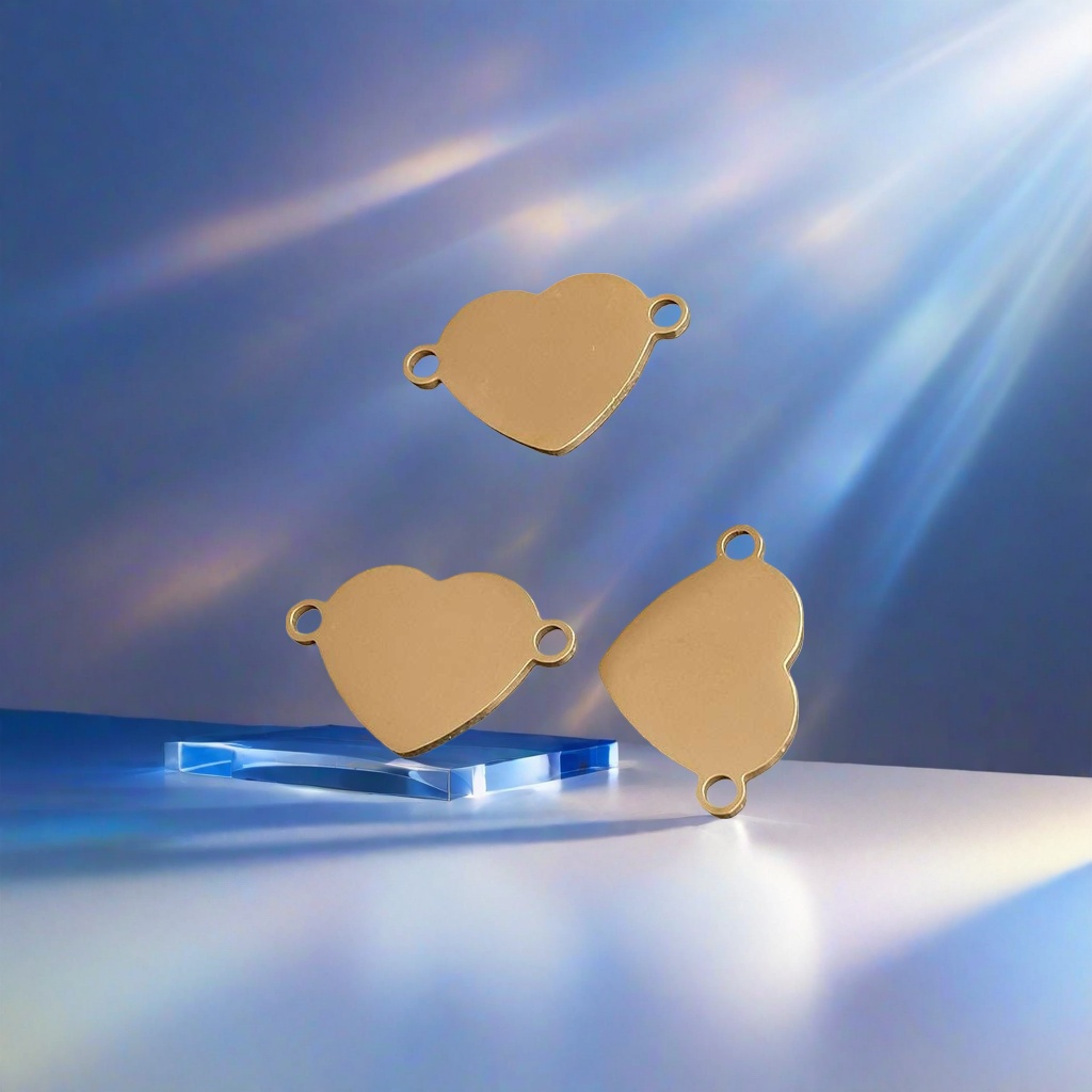 Metal heart-shaped pendant is a fashionable, simple and versatile necklace accessory Specification image
